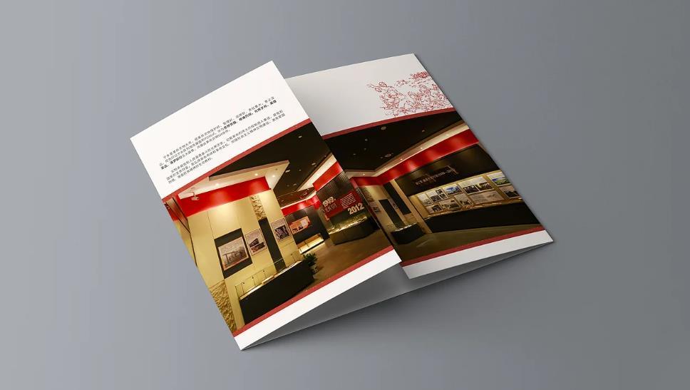 彩頁印刷后期加工服務，覆膜、燙金等工藝任選